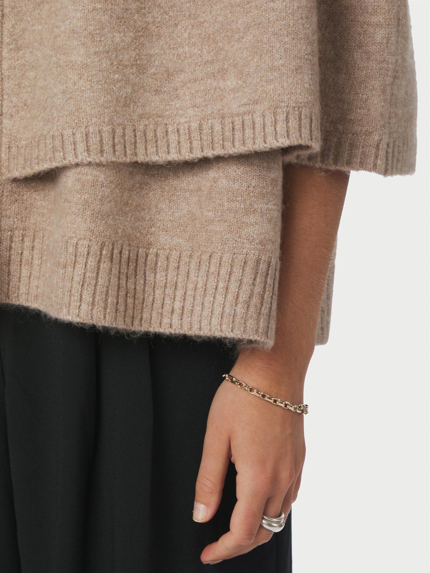 NEO NOIR Josei Double Knit Cape