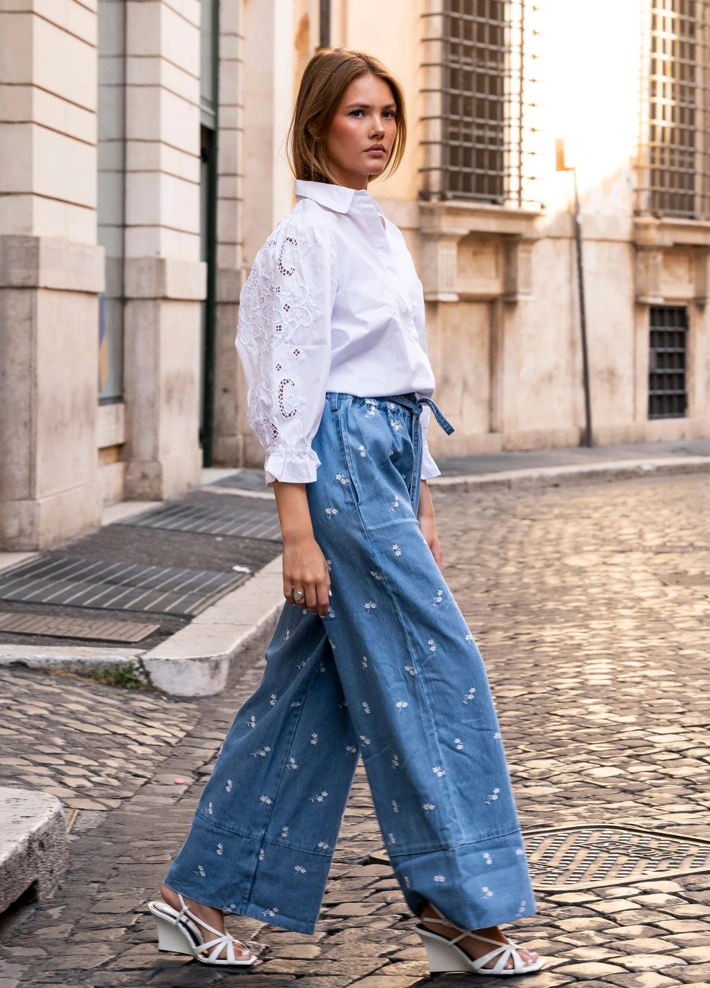 MISSMAYA Elida Embroidered Pant Denim (PRESALE)