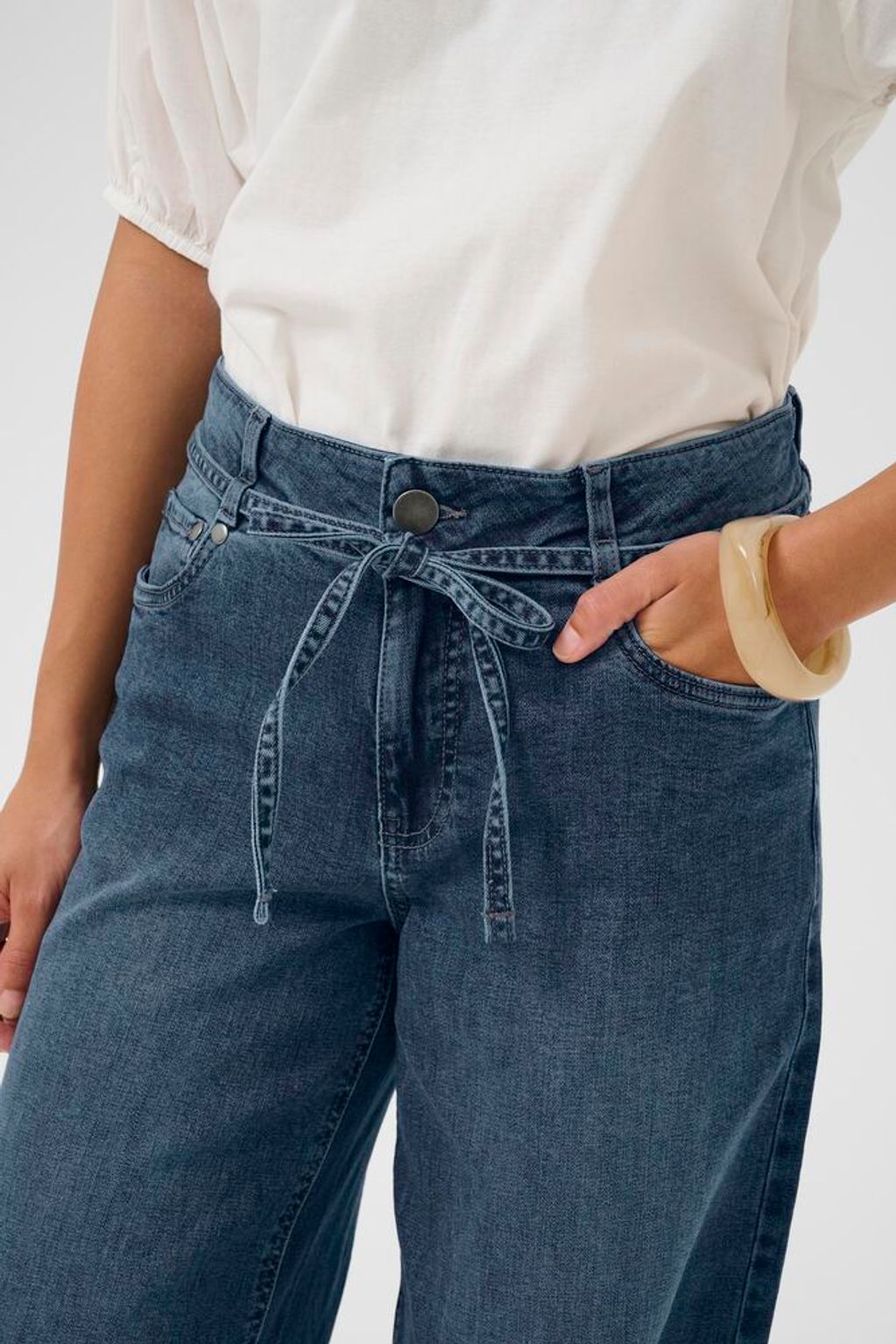 CULTURE Tali Ami Jeans