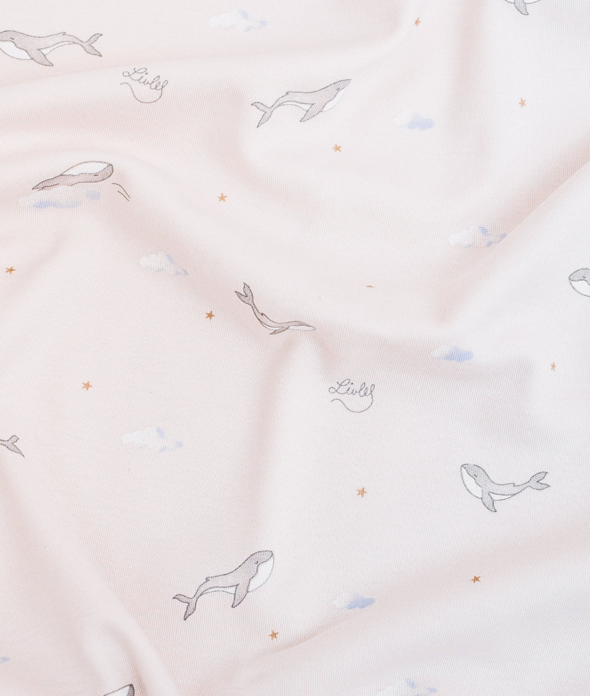 LIVLY Whales crossed footie i lys rosa, myk heldress med hvalmønster for babyer