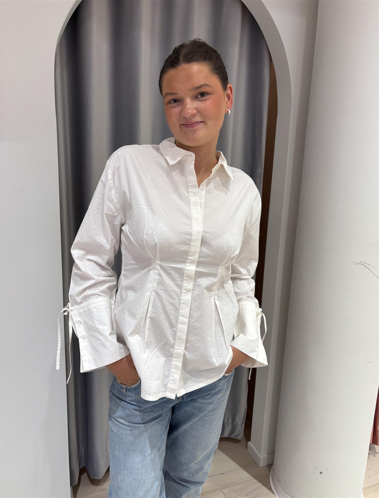CULTURE Allison Olena Fitted Shirt