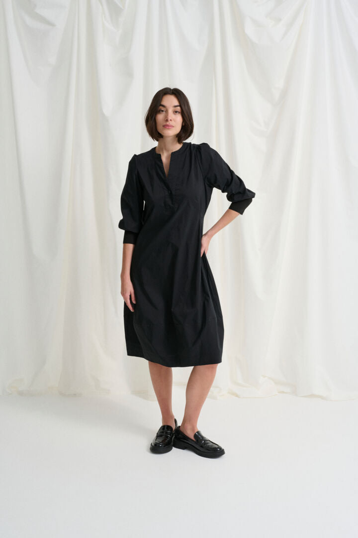 CULTURE Antoinett 3/4 Sleeve dress Sort