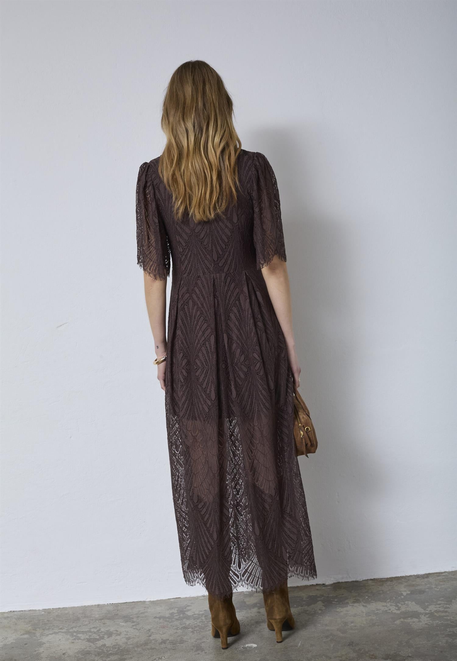 CO´ COUTURE Leti Lace Maxi Dress for dame, elegant lang kjole med blonder og vakre detaljer.