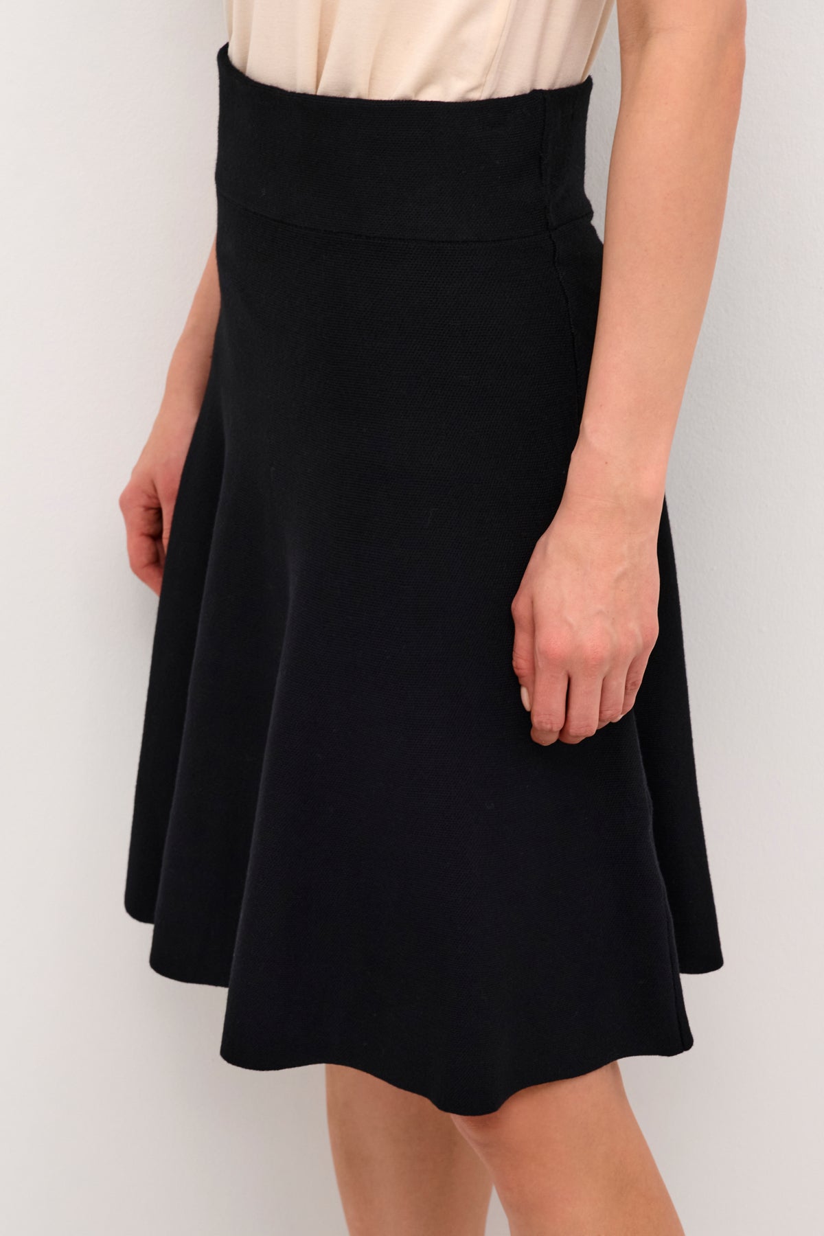 CULTURE Annemarie Skirt Sort - Farmor Ingvarda