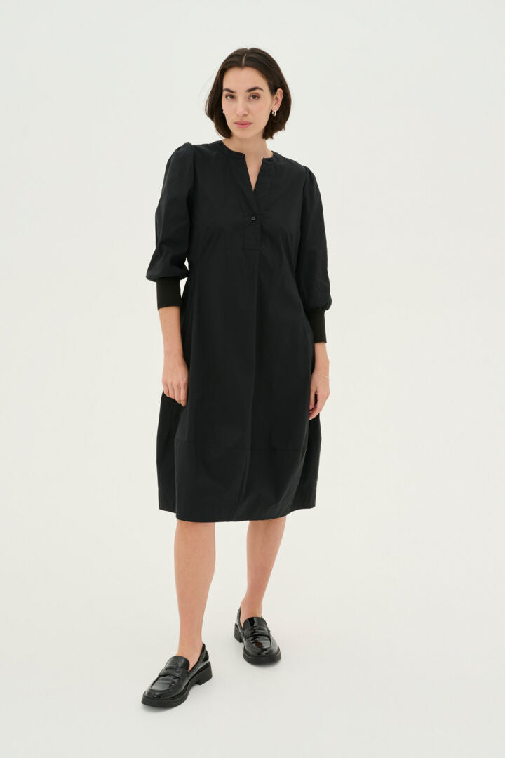 CULTURE Antoinett 3/4 Sleeve dress Sort