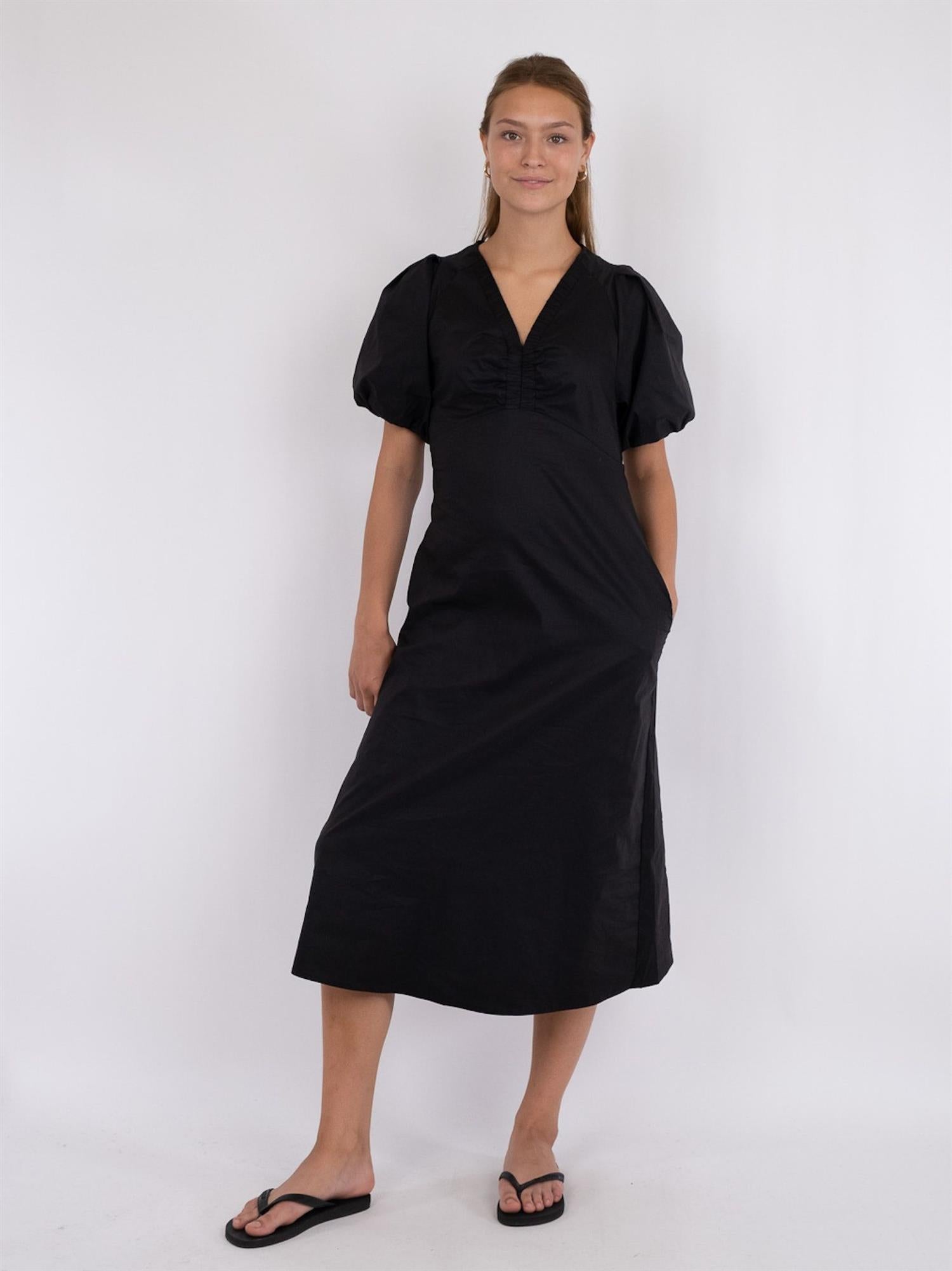 NEO NOIR Illana Poplin dress Sort