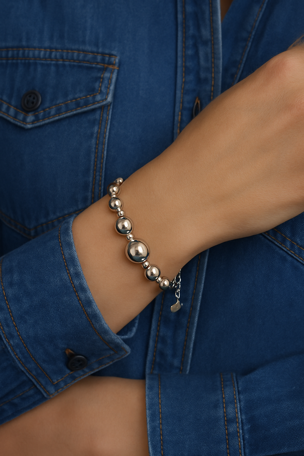 BOW 19 Bead Bracelet Silver