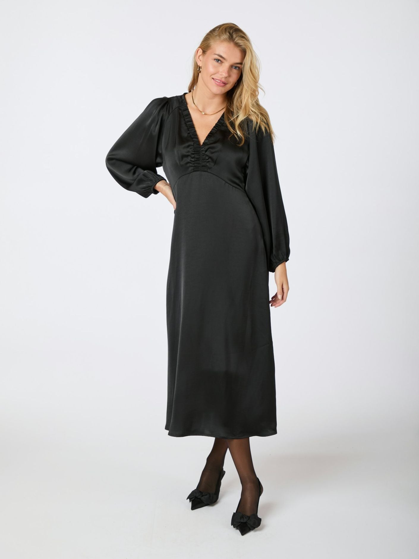 NEO NOIR Isabel Heavy Sateen Dress Sort