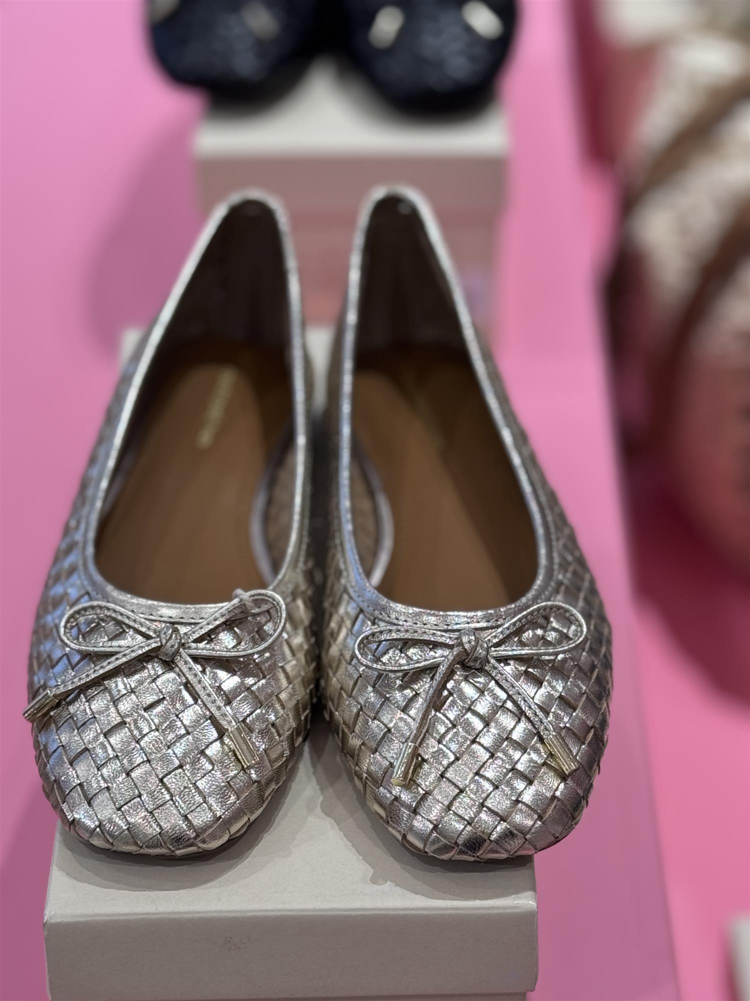 COPENHAGEN SHOES Lucie Loafer Gold - Farmor Ingvarda