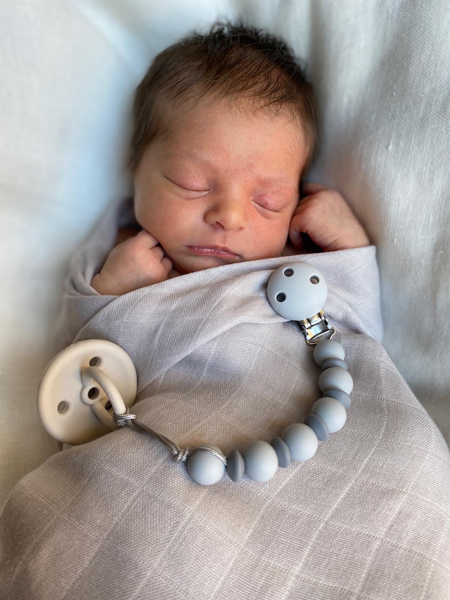 JACK o JUNO Pacifier Clip,Pale&Dark Grey - Farmor Ingvarda