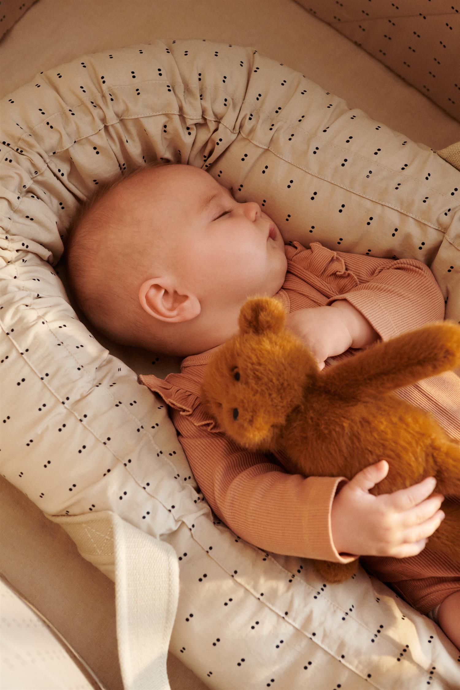 LIEWOOD Binnie Bear Small Teddy Brun - Farmor Ingvarda