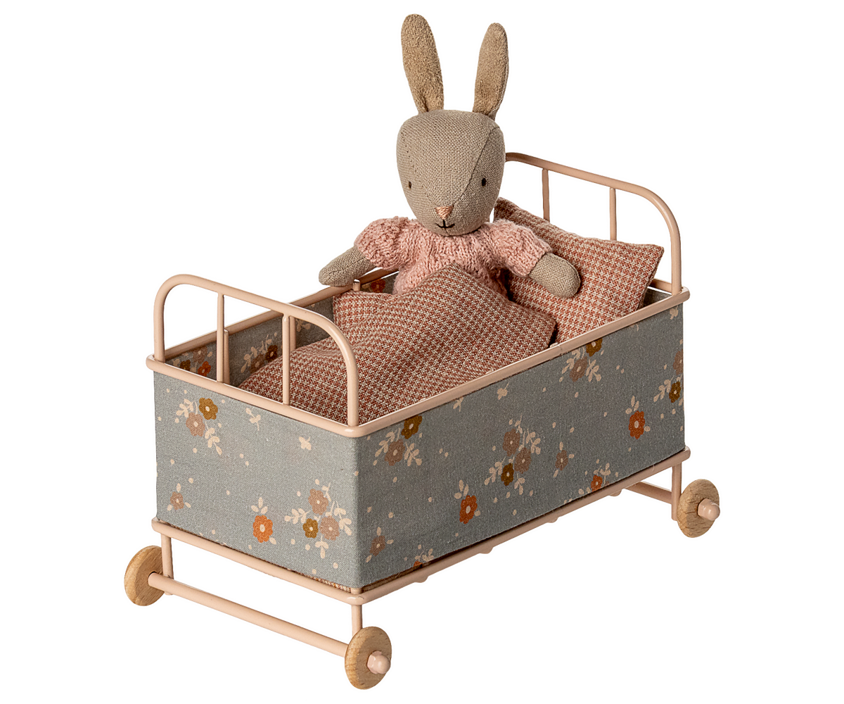 MAILEG Cot bed,Micro Gammelrosa - Farmor Ingvarda