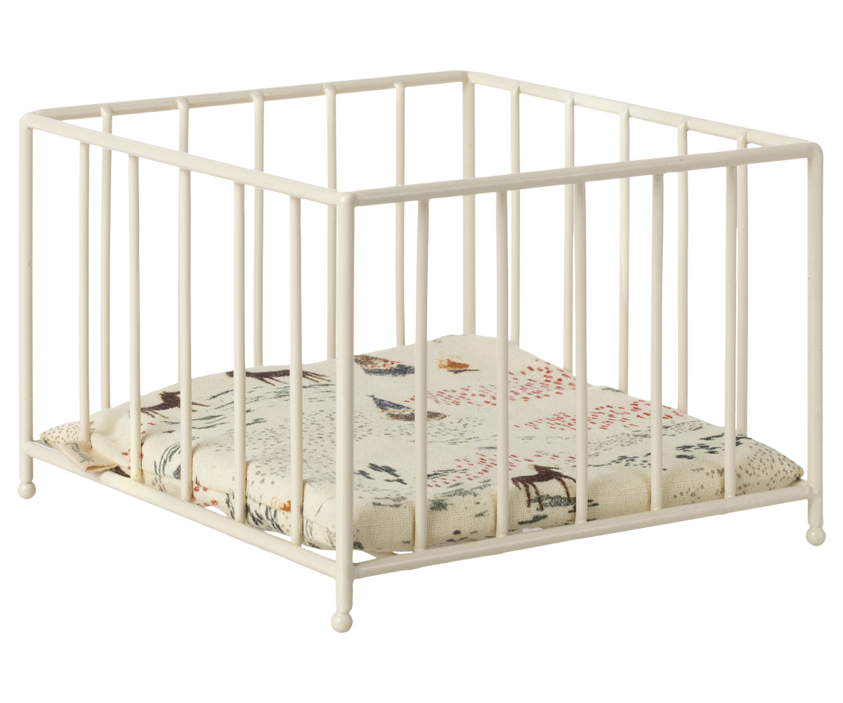 MAILEG Playpen,Micro - Farmor Ingvarda