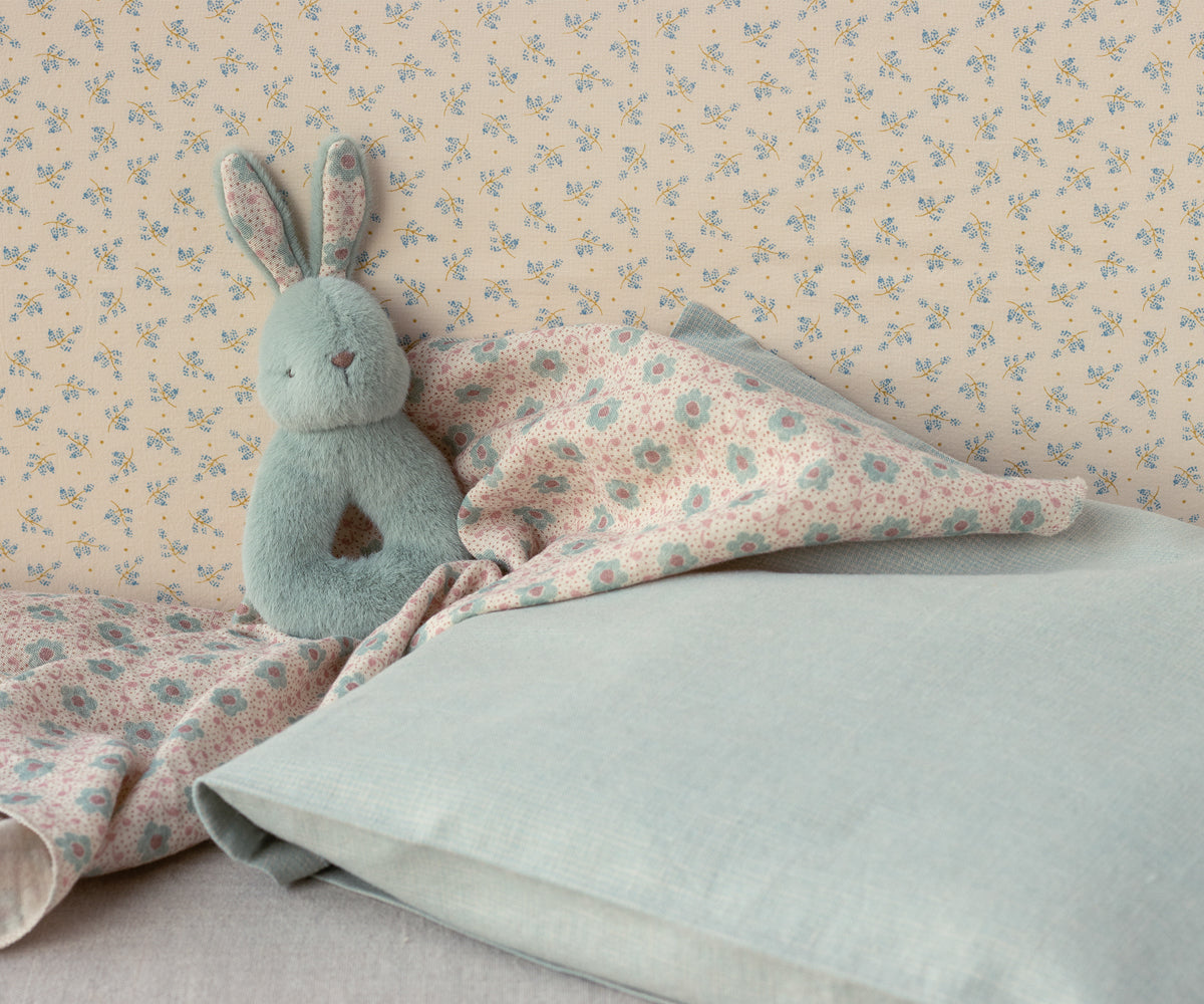 MAILEG Rabbit Rattle Set Mint - Farmor Ingvarda