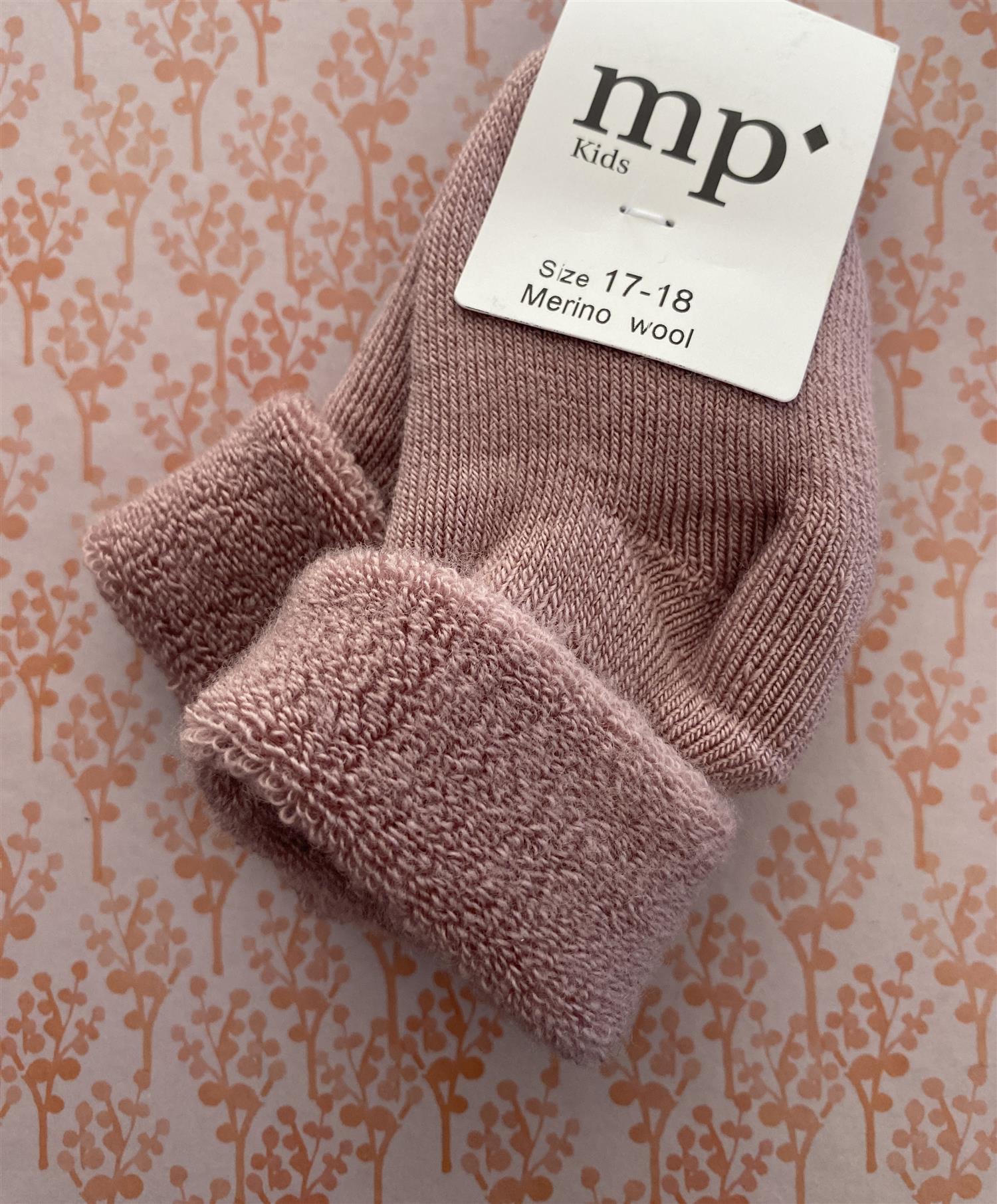 MP Superwash ull sokker Gammelrosa - Farmor Ingvarda