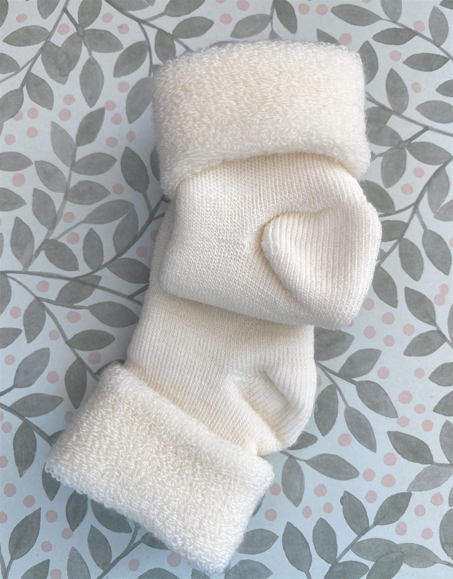 MP Superwash ull sokker Offwhite - Farmor Ingvarda