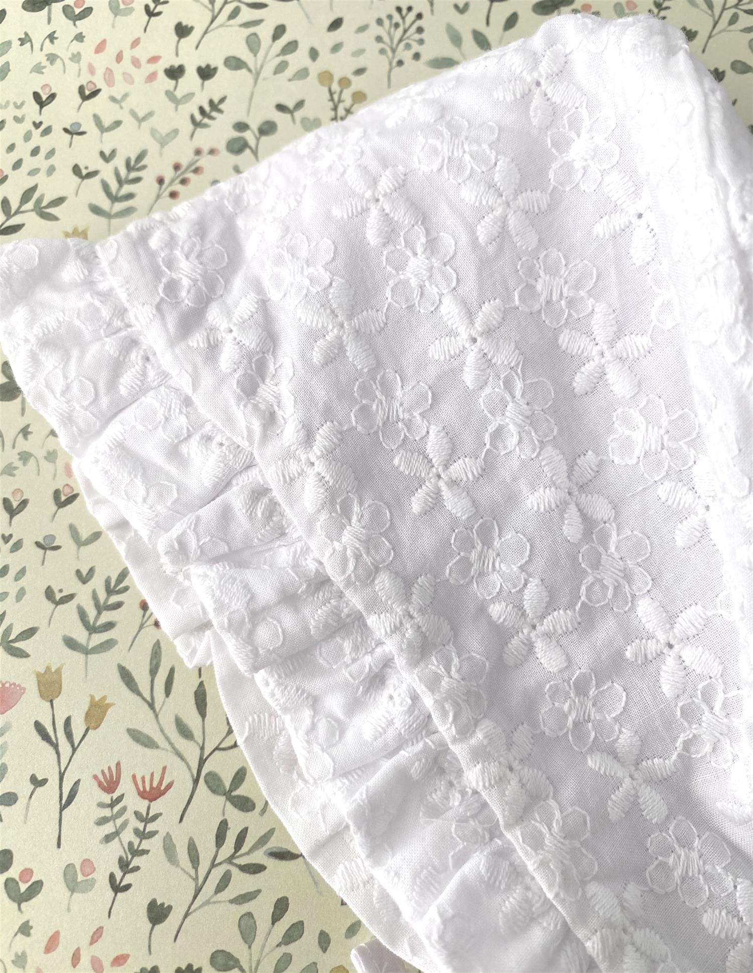 MP, LUER Flora Baby Bonnet Hvit - Farmor Ingvarda