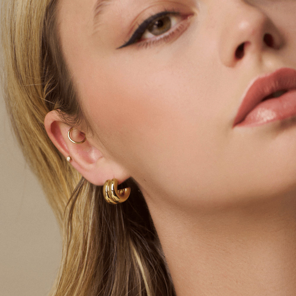 ORELIA Luxe Polished Linear Chunky Hoop - Farmor Ingvarda