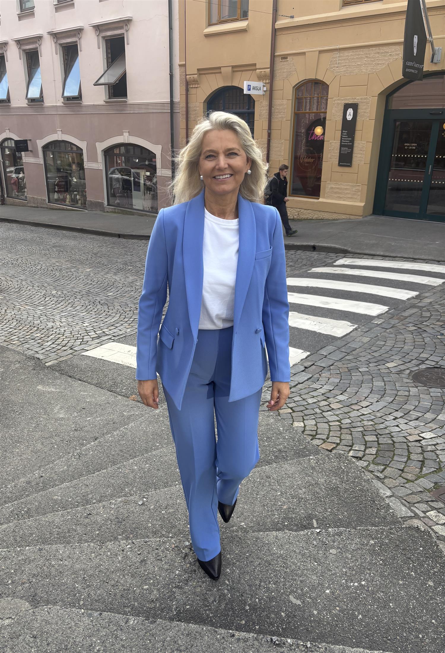 RUE de FEMME Eloiseppa Blazer Sky Blue - Farmor Ingvarda