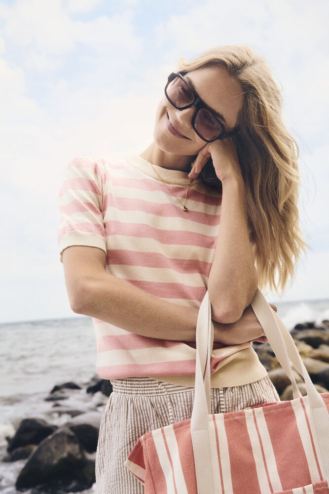 SAINT TROPEZ Mila SS Block Stripe Pullover Pink - Farmor Ingvarda
