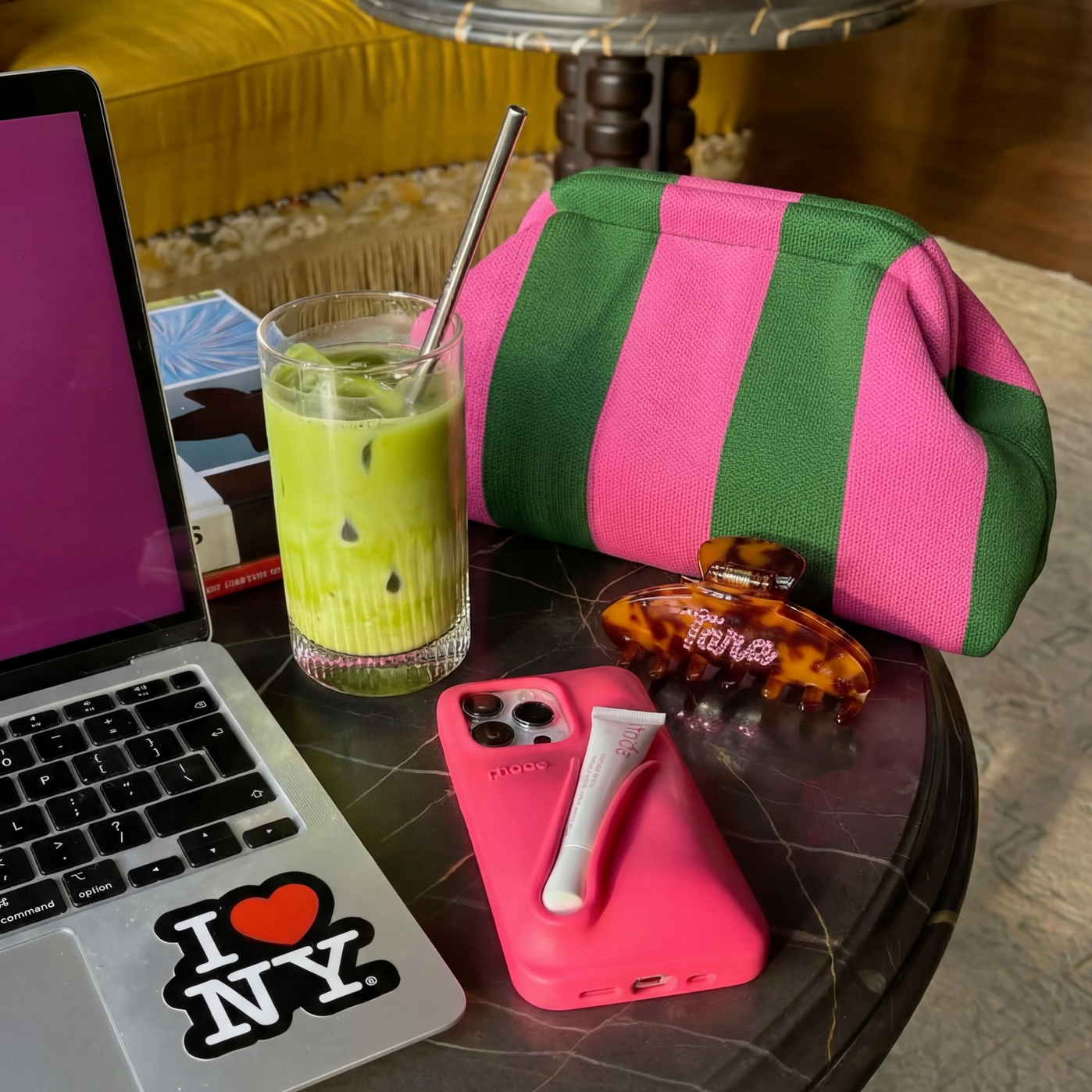 STICKY BESTIE City Girl Pouch Pink - Farmor Ingvarda