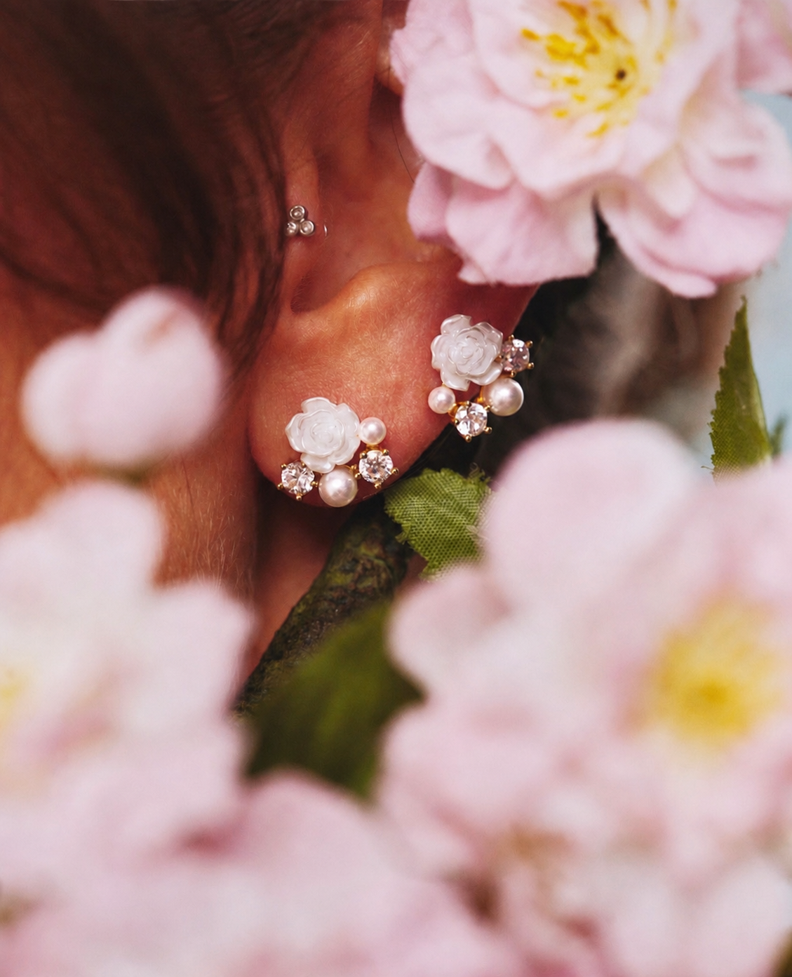 TONE DAMLI by A & C Rose garden earrings - Farmor Ingvarda