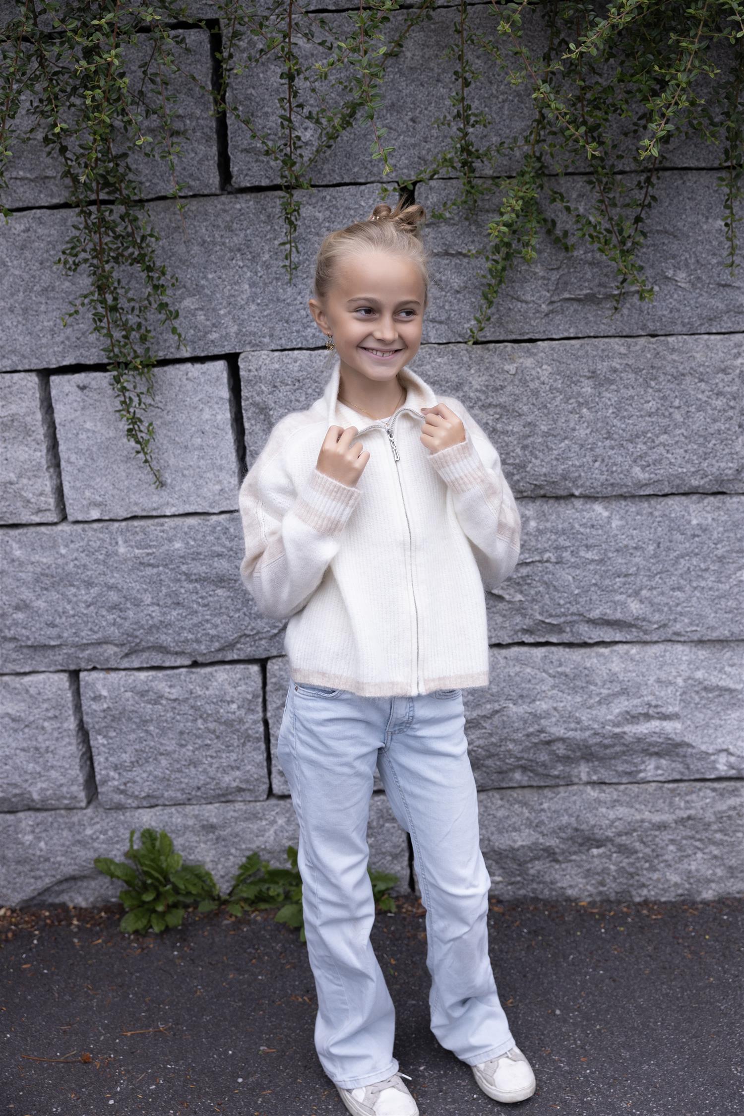VILJE OG VE Lyra Mohair Jakke Offwhite M/Beige - Farmor Ingvarda