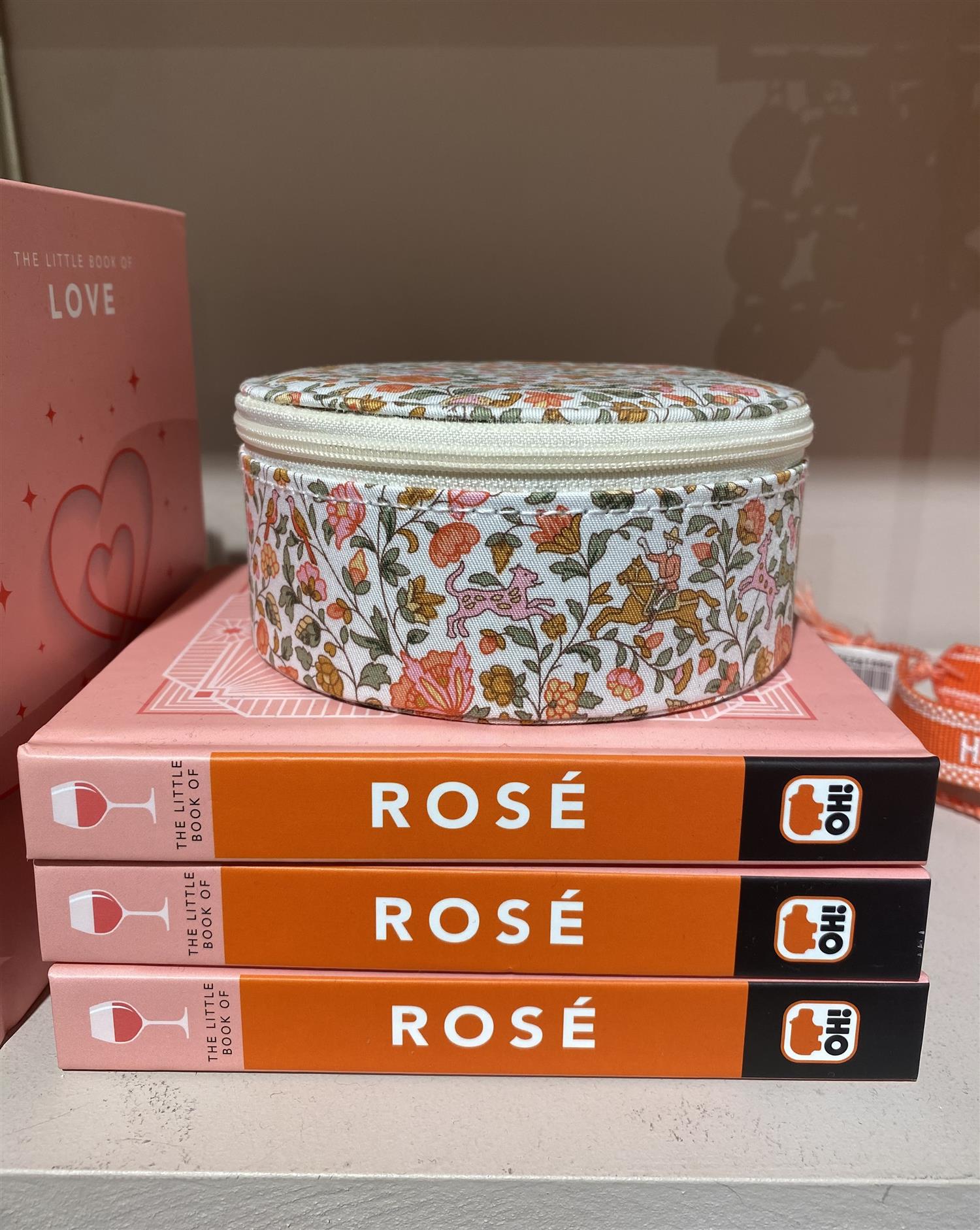 NEW MAGS Little Book Of Rosé Rosa