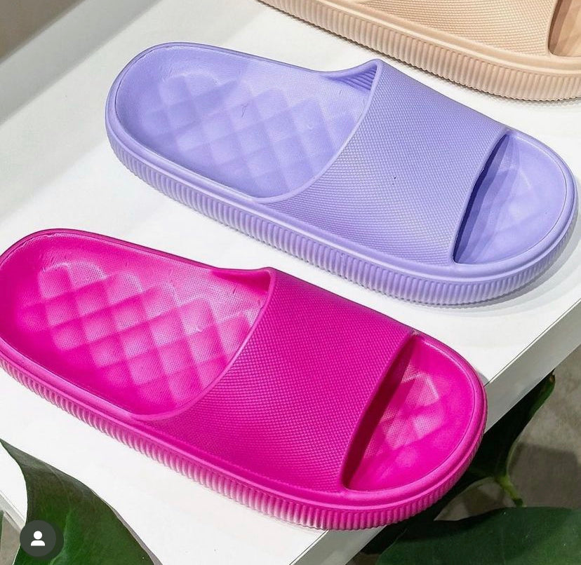 Shoedesign Hero slippers Lavendel